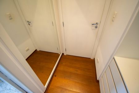 Apartamento para alugar com 550m², 5 quartos e 5 vagas Apartamento para alugar com 550m², 5 quartos e 5 vagasCloset Suíte 4