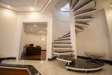 Apartamento para alugar com 550m², 5 quartos e 5 vagas Apartamento para alugar com 550m², 5 quartos e 5 vagasSala