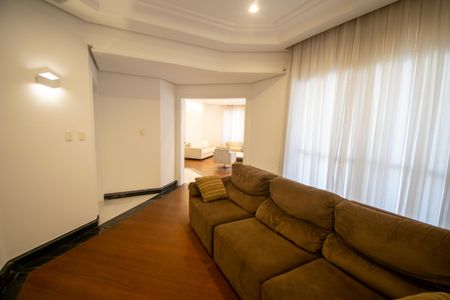 Apartamento para alugar com 550m², 5 quartos e 5 vagas Apartamento para alugar com 550m², 5 quartos e 5 vagasSala