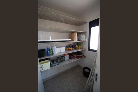 Apartamento para alugar com 550m², 5 quartos e 5 vagas Apartamento para alugar com 550m², 5 quartos e 5 vagasDespensa