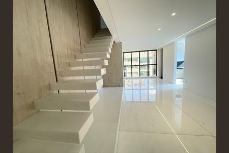 Apartamento à venda com 220m², 3 quartos e 3 vagasSala