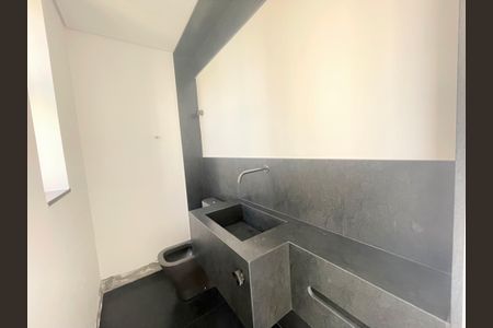 Apartamento à venda com 220m², 3 quartos e 3 vagasLavabo
