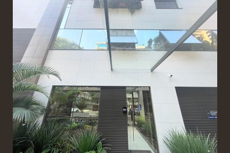 Apartamento à venda com 220m², 3 quartos e 3 vagasFachada