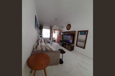 Casa à venda com 130m², 3 quartos e 2 vagasFoto 02