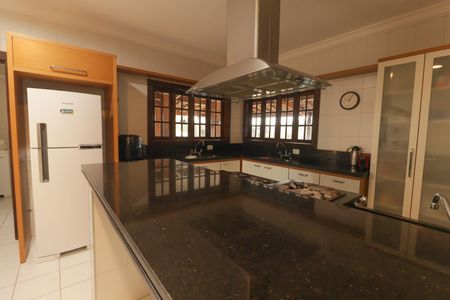 Casa de condomínio para alugar com 1200m², 6 quartos e 10 vagasCozinha