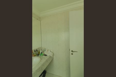 Casa de condomínio para alugar com 1200m², 6 quartos e 10 vagasBanheiro da Suíte 1