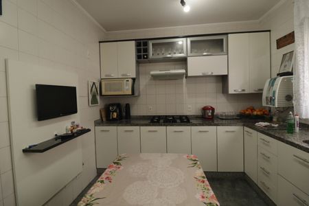 Apartamento à venda com 94m², 2 quartos e 2 vagasCozinha