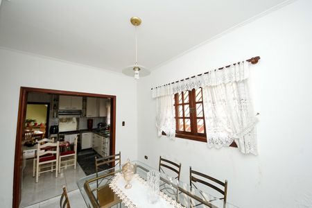 Casa à venda com 300m², 6 quartos e 4 vagasSala de Jantar