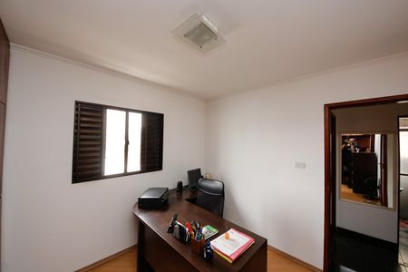 Casa à venda com 300m², 6 quartos e 4 vagasQuarto 3