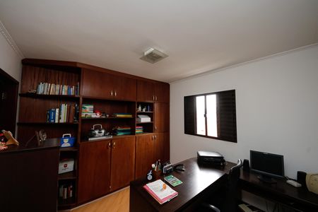 Casa à venda com 300m², 6 quartos e 4 vagasQuarto 3
