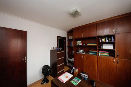 Casa à venda com 300m², 6 quartos e 4 vagasQuarto 3