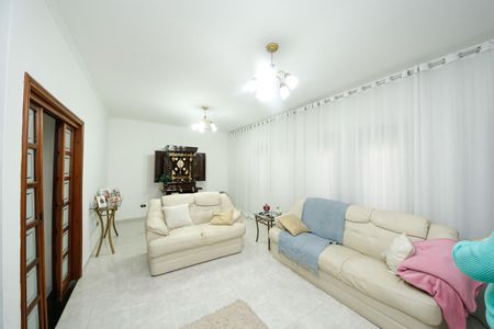 Casa à venda com 300m², 6 quartos e 4 vagasSala