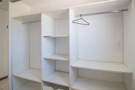 Casa à venda com 175m², 4 quartos e sem vagaCloset da suíte