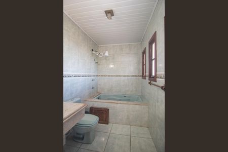 Casa à venda com 175m², 4 quartos e sem vagaBanheiro da Suíte