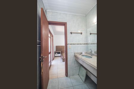 Casa à venda com 175m², 4 quartos e sem vagaBanheiro da Suíte