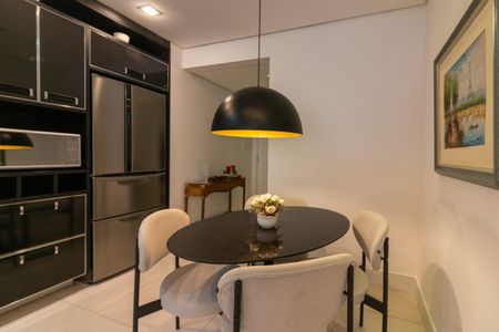 Apartamento à venda com 60m², 2 quartos e 1 vagaSala de Jantar