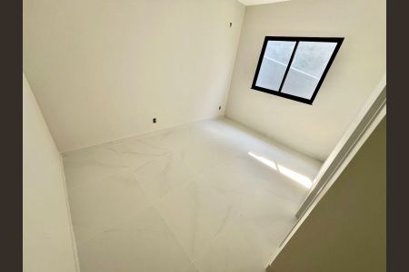 Casa à venda com 180m², 3 quartos e 4 vagasQuarto 1- Suíte