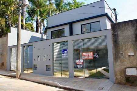 Casa à venda com 180m², 3 quartos e 4 vagasPlaca