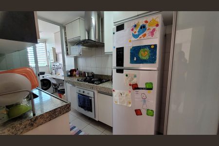 Apartamento à venda com 86m², 3 quartos e 2 vagasCozinha