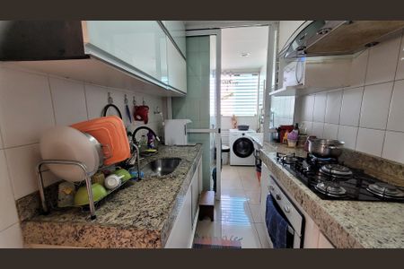 Apartamento à venda com 86m², 3 quartos e 2 vagasCozinha