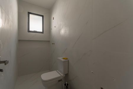 Casa à venda com 180m², 3 quartos e 4 vagasBanheiro Social