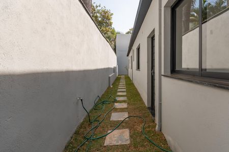 Casa à venda com 180m², 3 quartos e 4 vagasQuintal