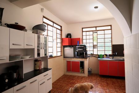 Casa à venda com 202m², 3 quartos e 2 vagasCozinha