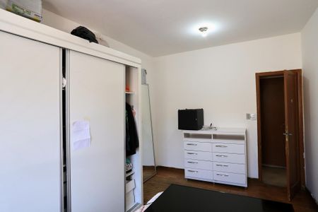 Casa à venda com 202m², 3 quartos e 2 vagasQuarto