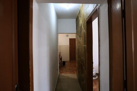 Casa à venda com 202m², 3 quartos e 2 vagasCorredor