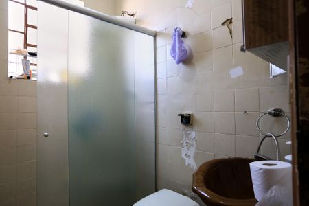 Casa à venda com 202m², 3 quartos e 2 vagasBanheiro