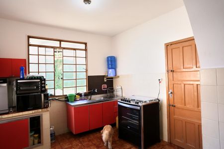 Casa à venda com 202m², 3 quartos e 2 vagasCozinha