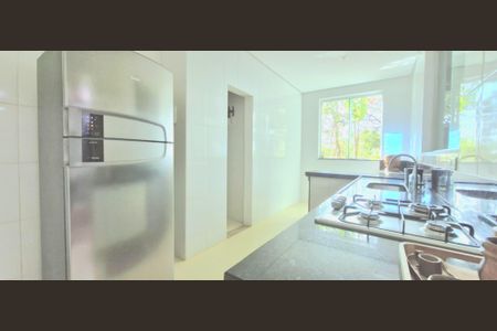 Casa de condomínio à venda com 320m², 3 quartos e 10 vagasCozinha