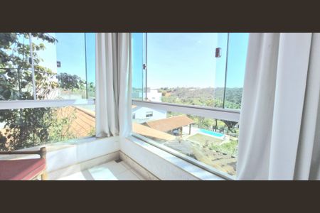 Casa de condomínio à venda com 320m², 3 quartos e 10 vagasVaranda suíte 2