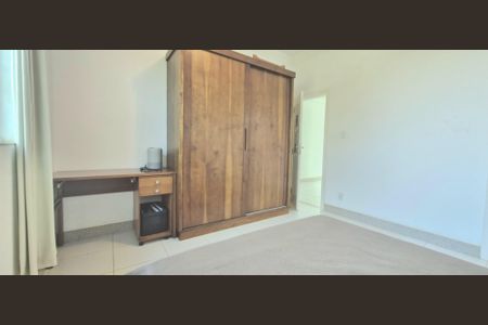 Suíte de casa de condomínio à venda com 3 quartos, 320m² em Recanto da Lagoa, Lagoa Santa