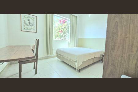 Casa de condomínio à venda com 320m², 3 quartos e 10 vagasQuarto 1