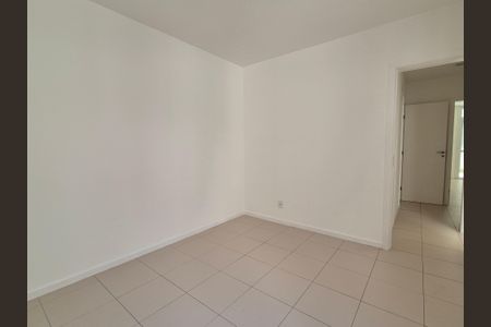 Apartamento à venda com 140m², 3 quartos e 2 vagas Apartamento à venda com 140m², 3 quartos e 2 vagasQuarto 1