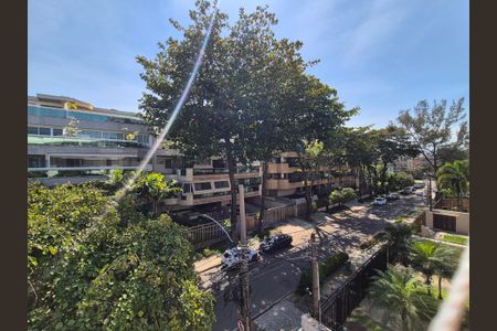 Apartamento à venda com 140m², 3 quartos e 2 vagas Apartamento à venda com 140m², 3 quartos e 2 vagasVista da varanda