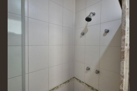 Apartamento à venda com 140m², 3 quartos e 2 vagas Apartamento à venda com 140m², 3 quartos e 2 vagasBanheiro da Suíte