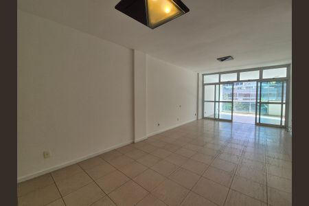 Apartamento à venda com 140m², 3 quartos e 2 vagas Apartamento à venda com 140m², 3 quartos e 2 vagasSala