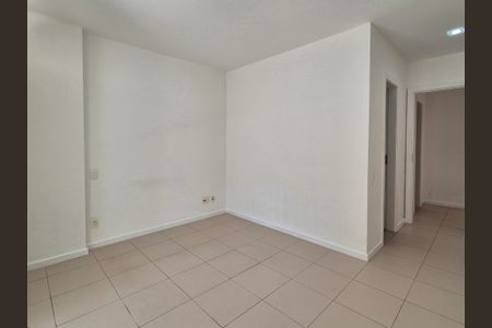 Apartamento à venda com 140m², 3 quartos e 2 vagas Apartamento à venda com 140m², 3 quartos e 2 vagasSuíte