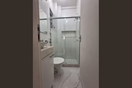 Apartamento à venda com 28m², 1 quarto e sem vaga Apartamento à venda com 28m², 1 quarto e sem vagaBanheiro