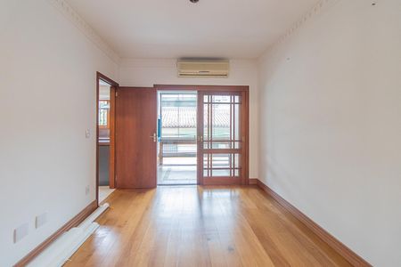 Sala de casa de condomínio à venda com 3 quartos, 314m² em Tristeza, Porto Alegre