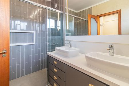 Casa de condomínio à venda com 314m², 3 quartos e 2 vagasBanheiro da Suíte