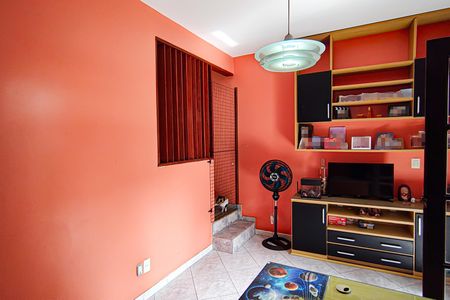 Casa à venda com 220m², 3 quartos e 1 vaga Casa à venda com 220m², 3 quartos e 1 vagaSala 2