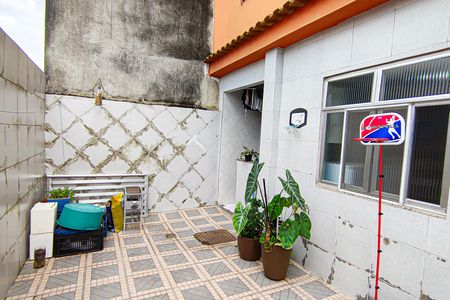 Casa à venda com 220m², 3 quartos e 1 vaga Casa à venda com 220m², 3 quartos e 1 vagaÁrea de Serviço