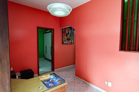 Casa à venda com 220m², 3 quartos e 1 vaga Casa à venda com 220m², 3 quartos e 1 vagaSala 2