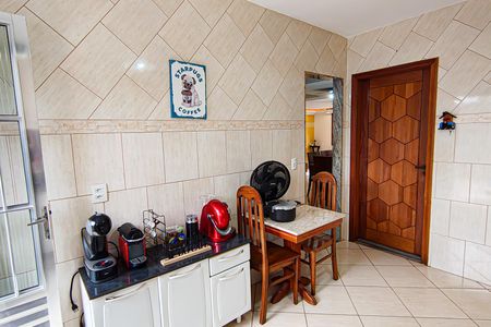 Casa à venda com 220m², 3 quartos e 1 vaga Casa à venda com 220m², 3 quartos e 1 vagaCozinha