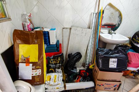 Casa à venda com 220m², 3 quartos e 1 vaga Casa à venda com 220m², 3 quartos e 1 vagaCobertura- Banheiro