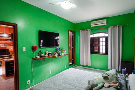 Casa à venda com 220m², 3 quartos e 1 vaga Casa à venda com 220m², 3 quartos e 1 vagaSuíte