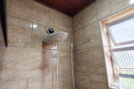 Casa à venda com 220m², 3 quartos e 1 vaga Casa à venda com 220m², 3 quartos e 1 vagaBanheiro de Serviço